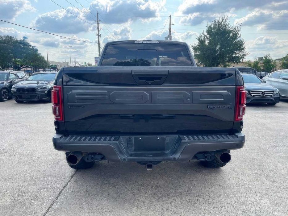 Ford F-150 Raptor      2018