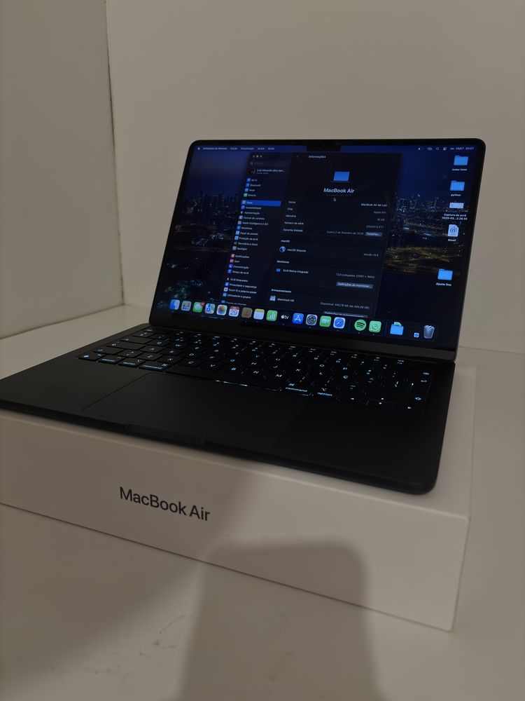 macbook air M3 16GB