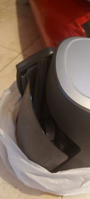 Продам на  запчасти рожковую кофемашину saeco