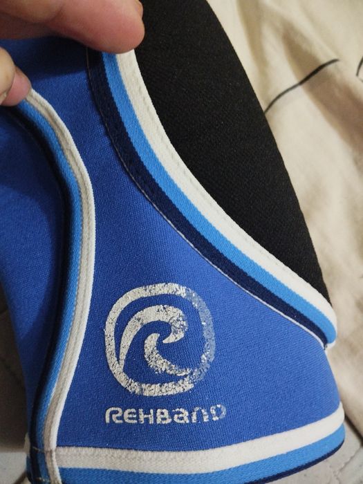 Наколінники для гандболу !