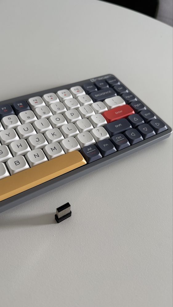 Klawiatura FINA 84 GRAY
