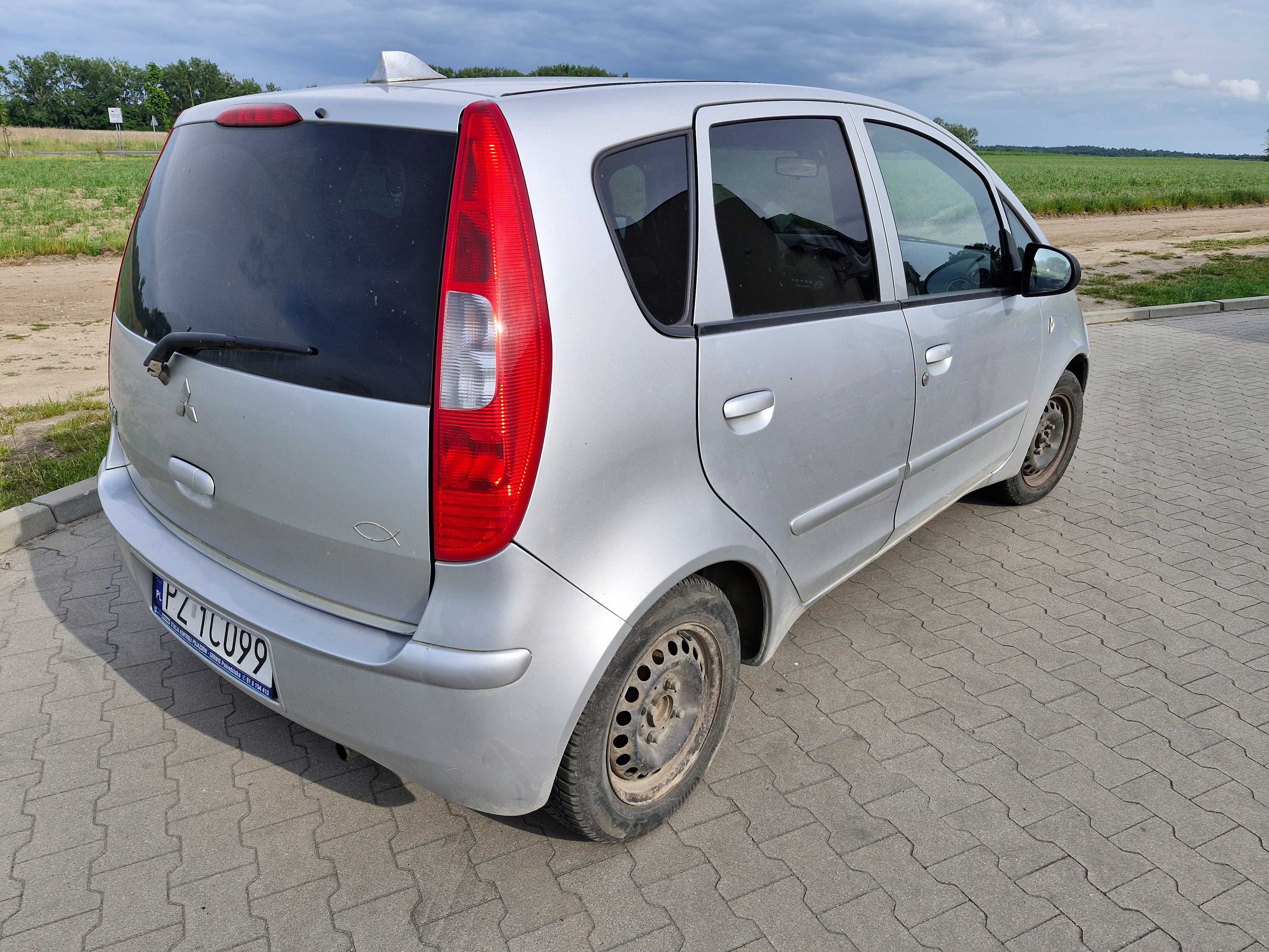 Mitsubishi colt 1.3 2006r