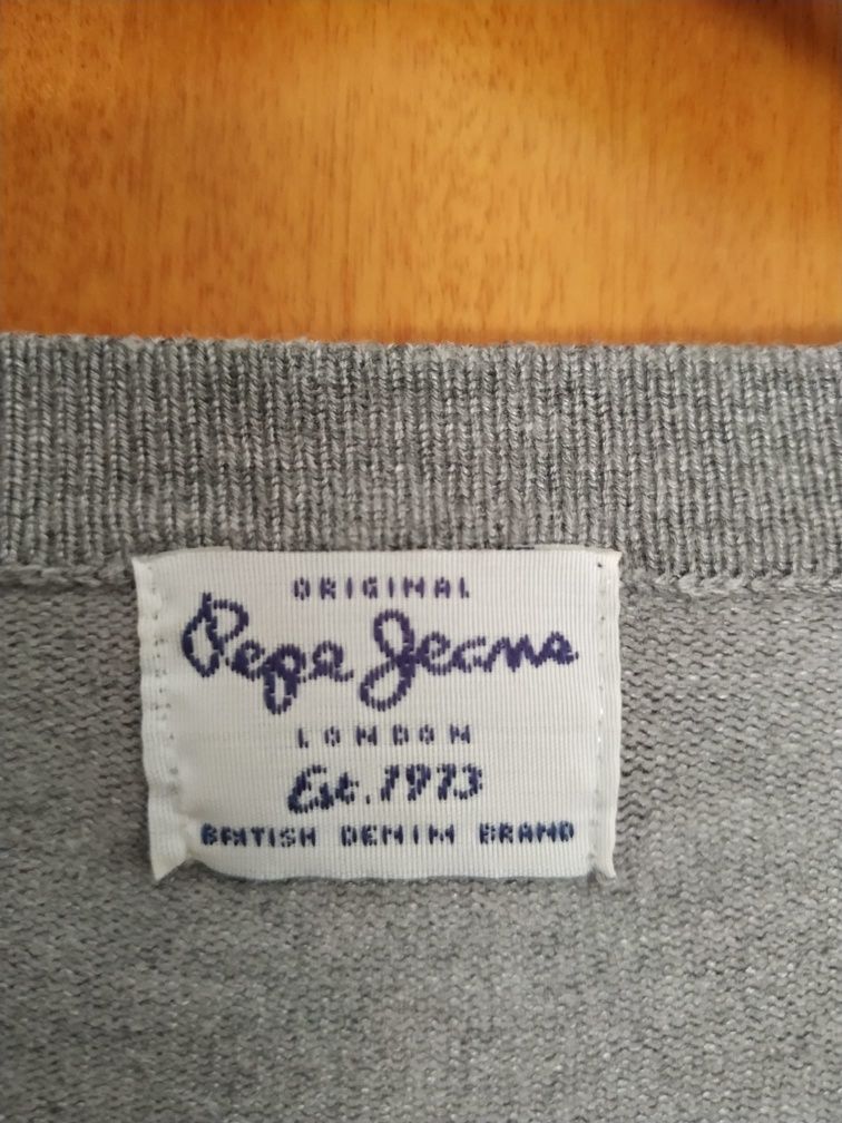 Casaco da marca Pepe Jeans.Tamanho L