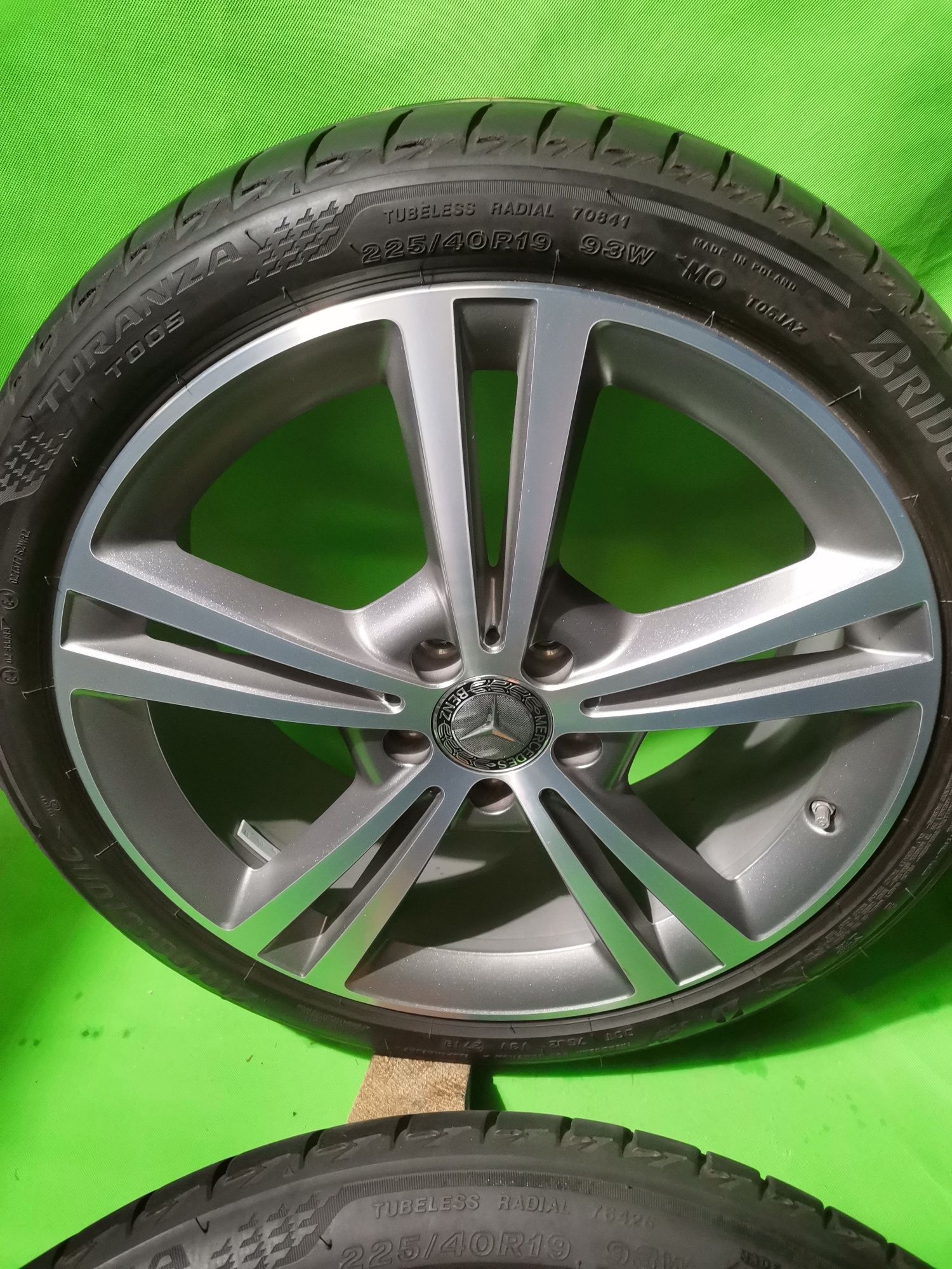 4 x koła Mercedes Alu 7.5Jx19 opona Bridgestone T005 MO