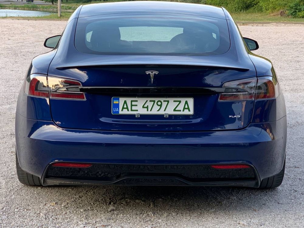 Tesla Model S Plaid 2021