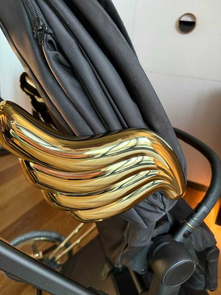 NOWY Priam Jeremy scott cybex gold wings 3.0 4.0