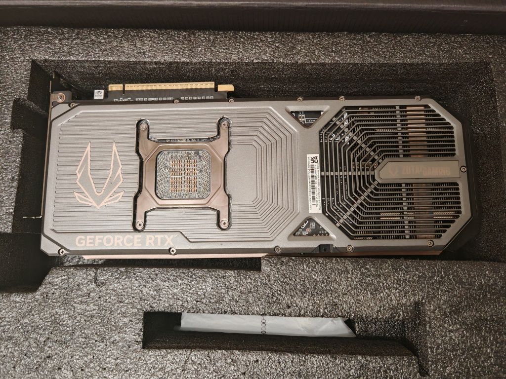 Rtx 5090 Zotac Amp донор (плата, охлаждение)