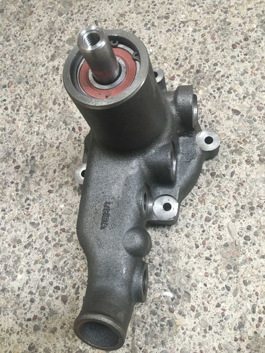 Pompa wody Valtra Bepco Case Steyr