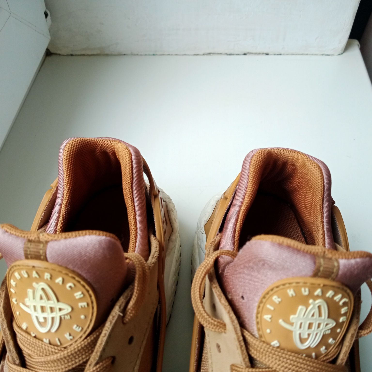 Кросівки NIKE HUARACHE розмір 39. Оригінал