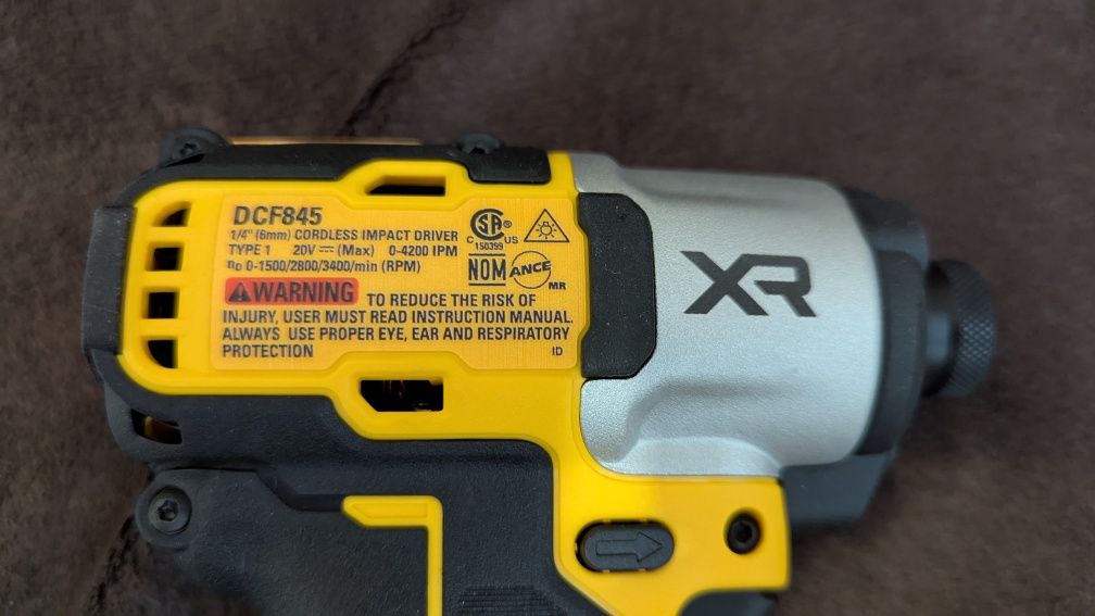 Новий ударний імпакт дрель-шуруповерт DeWALT DCF845B ATOMIC 20V MAX