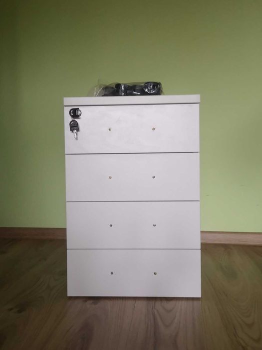 Biały kontenerek na klucz biała komoda szafka pod biurko