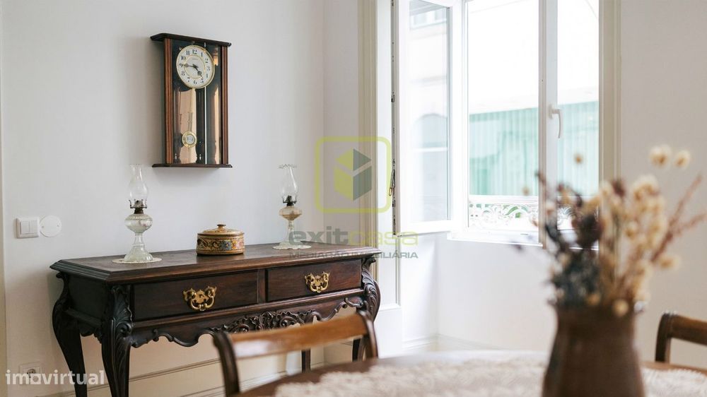 Moradia T8 para Investimento!