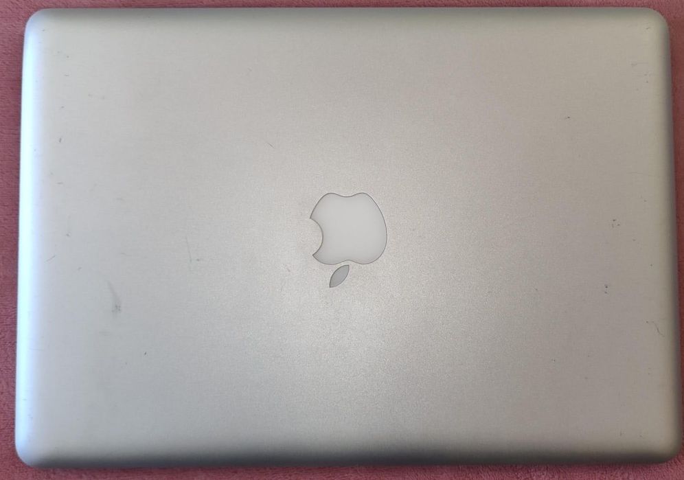 MacBook pro mid 2012, Core i5 3210m, 16 gb RAM, SSD não incluído.