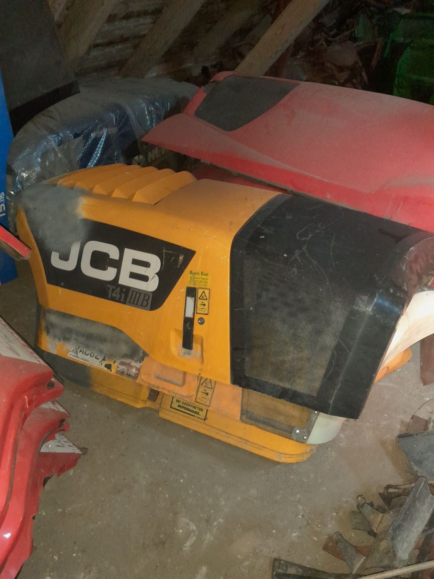 Maska Jcb, Manitou