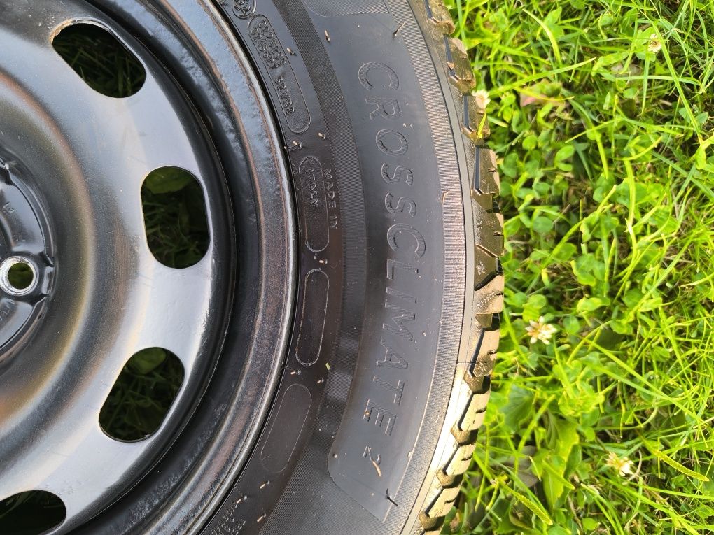 Opony Michelin Crossclimate wielosezonowe