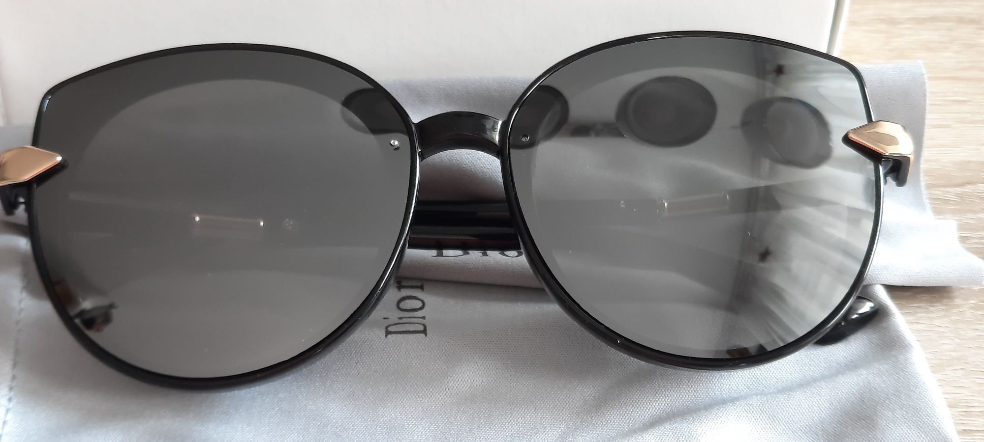Okulary przeciwsłoneczne DIOR