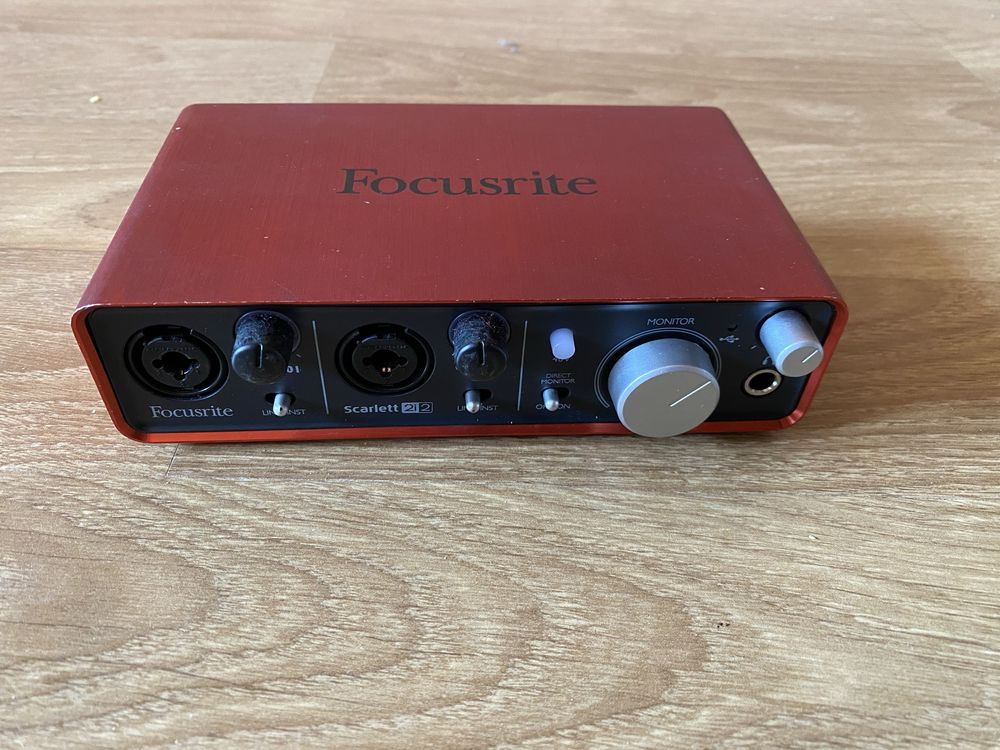 Scarlett Focusrite 2i2 1st gen ,звукова карта, аудіоінтерфейс