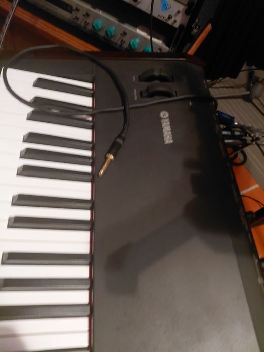 Teclado     yamata profissional