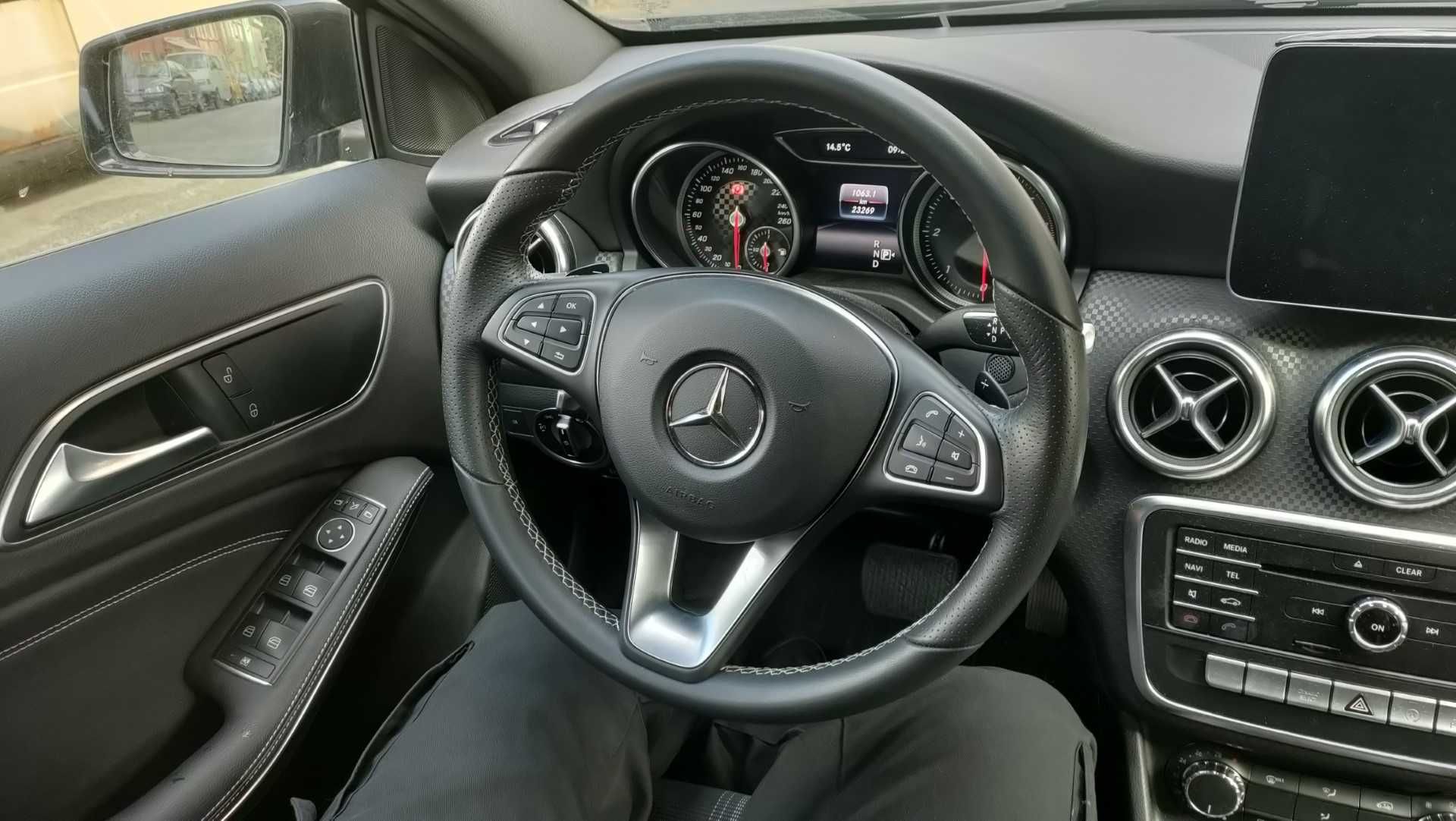Mercedes A200d com apenas 23000 Kms
