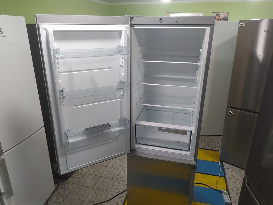 Холодильник Gorenje з морозильною камерою