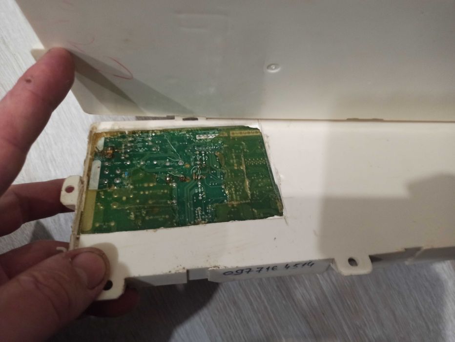 Модуль управління (плата) LG 6870EC9286D (Неробоча)