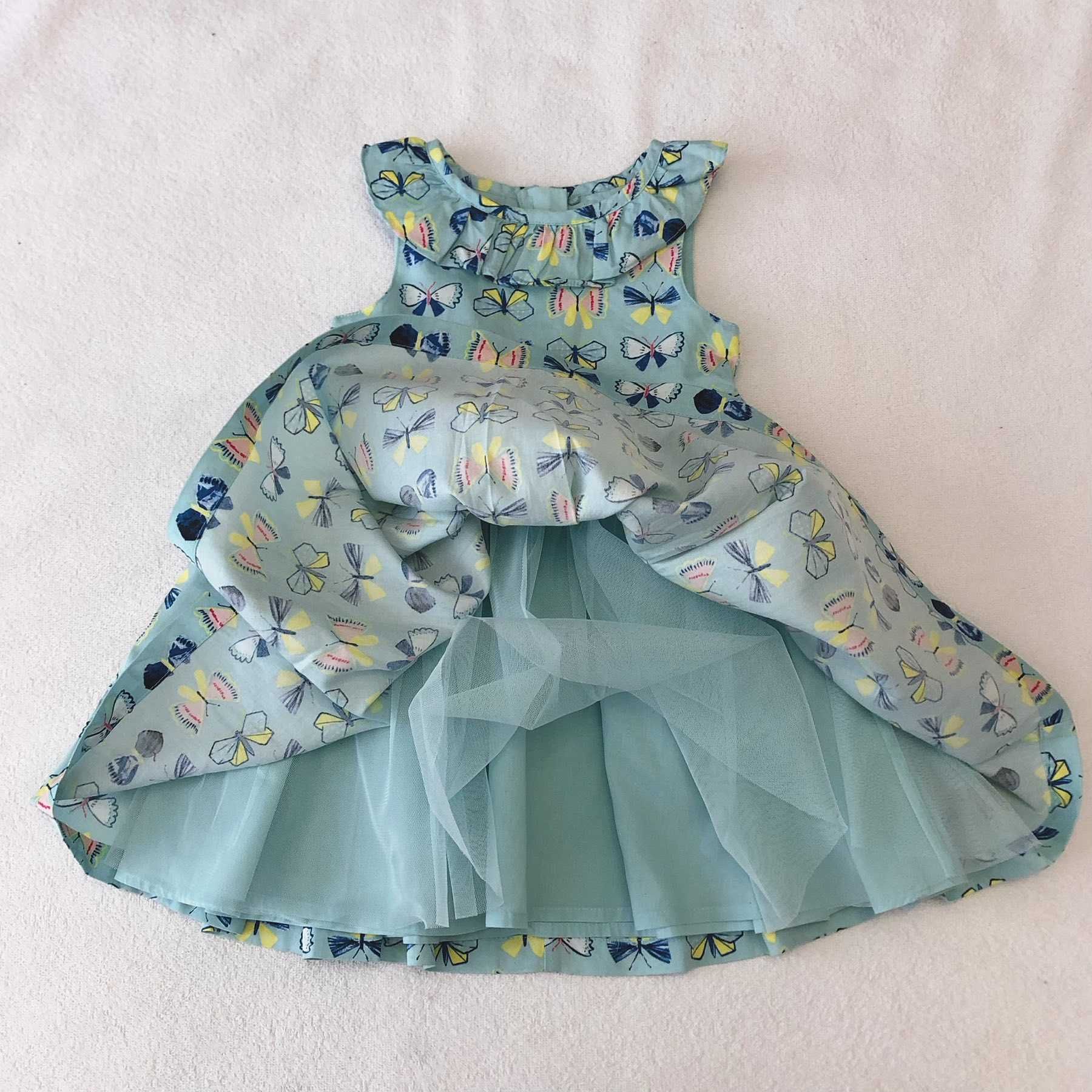 Сукня на дівчинку 9-12 місяців