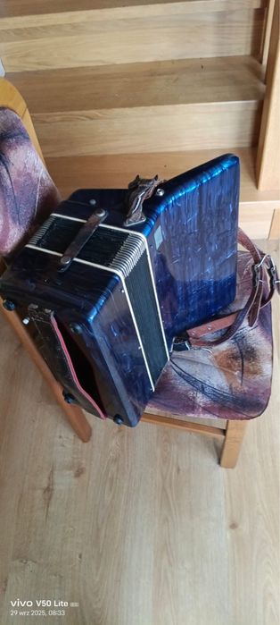 Akordeon Victoria II 80 basów