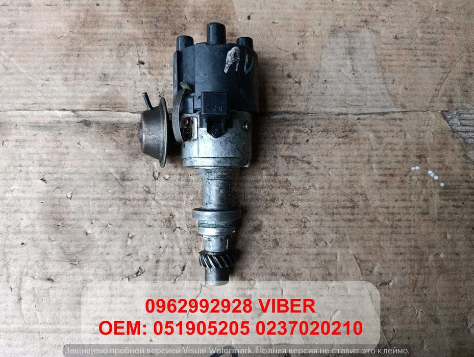 Трамблер Golf 2 Golf 3 Passat B3 B4 Jetta 1.6 1.8 з вакуумом 051905205
