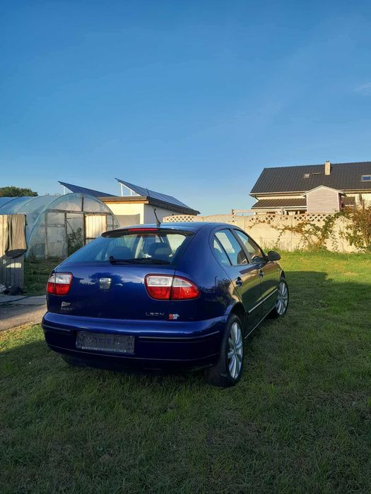 Seat Leon 2004r 16 16v 105KM  Benzyna Klimatronic Alu 17 z Niemiec