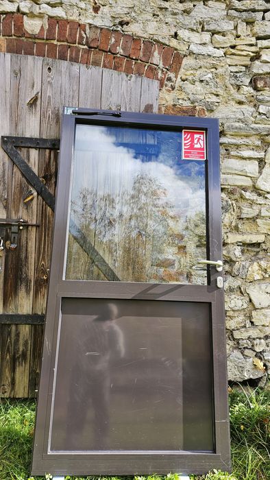 Drzwi przeciwpożarowe prawe