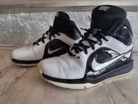 buty Nike Team hustle d 6 rozmiar 38.5