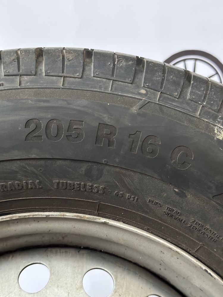 Колеса в зборі 205/80 R16C Continental,6х114.3 R16 Nissan Navara