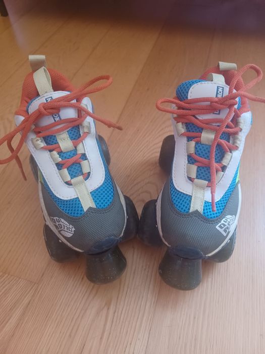 Patins criança Decathlon tamanho 32