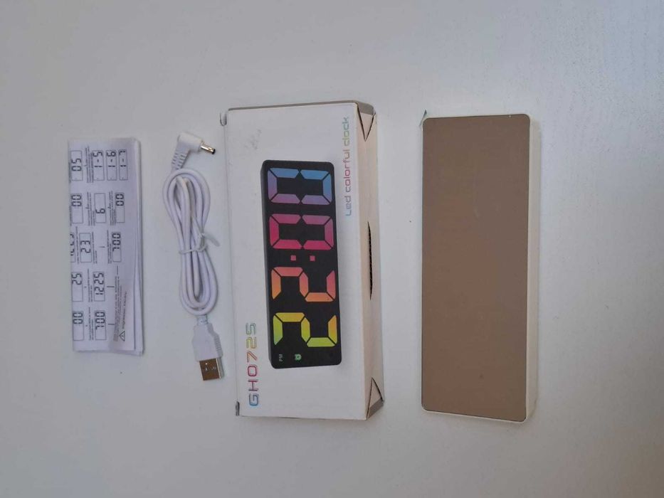 Cyfrowy zegarek budzik