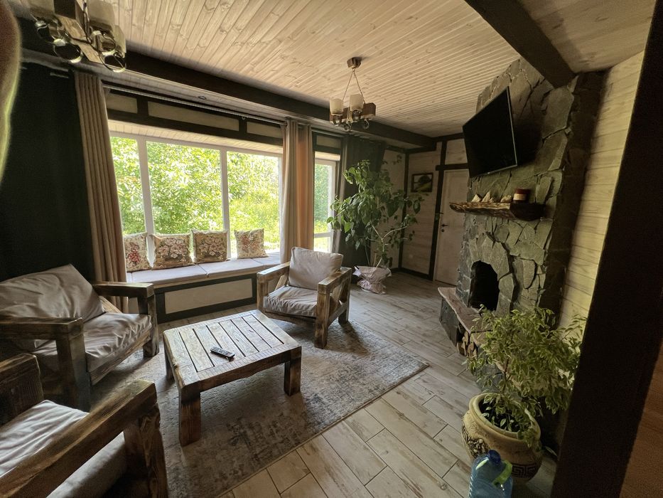 Продаж будинку, Ліщин