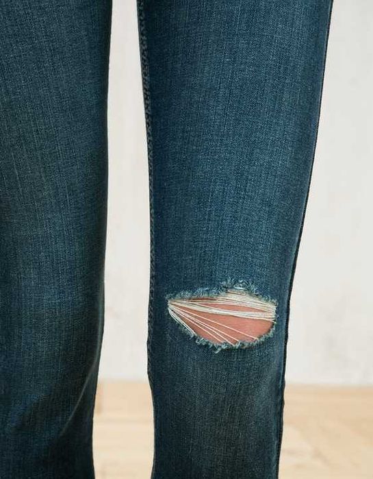 BERSHKA jeans rurki SKINY przecierane DZIURY 36 S