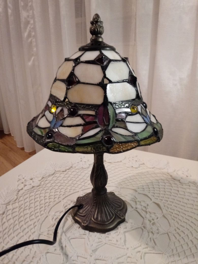lampka witrażowa mosiądz secesja Tiffanny