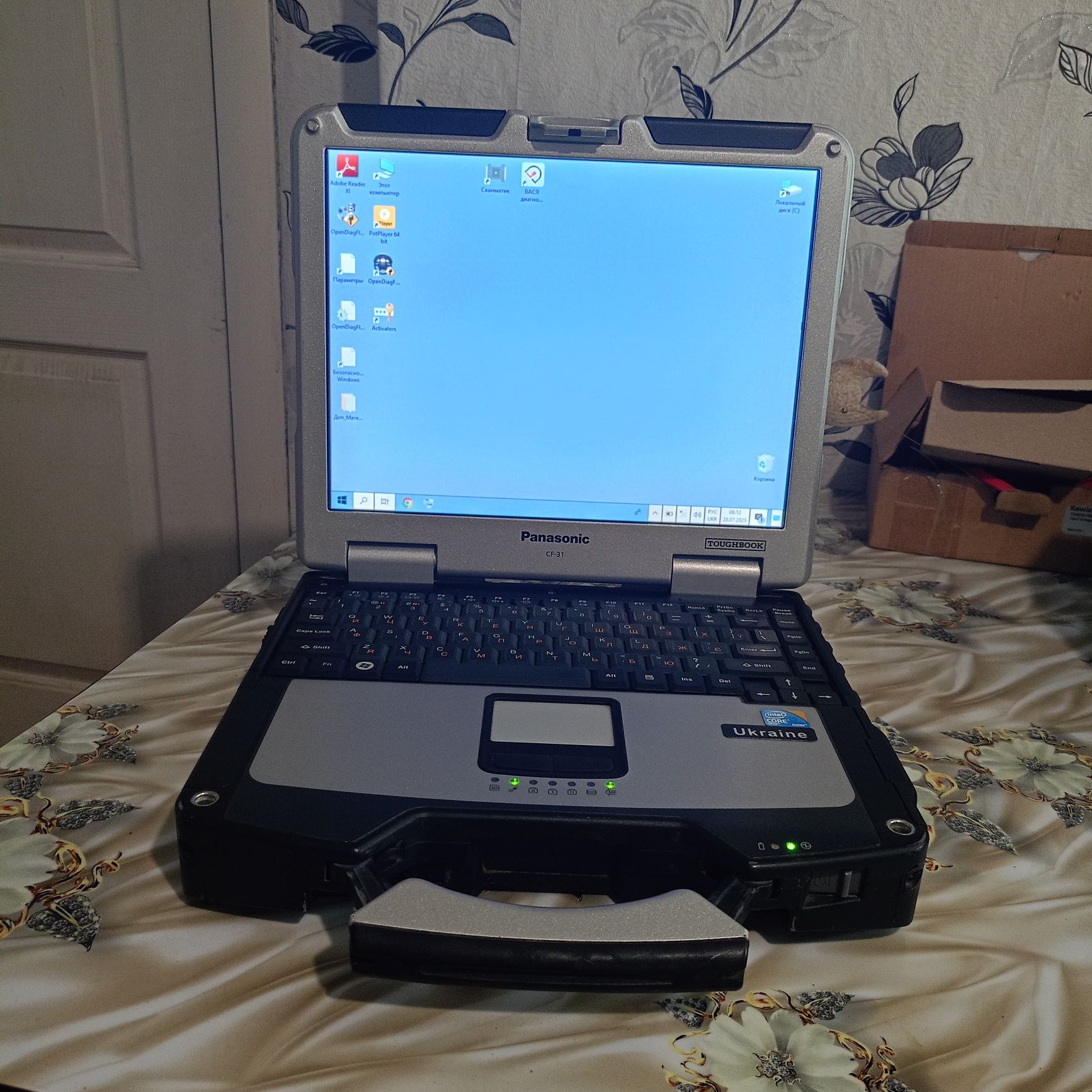 Ноутбук панасоник CF31 процесор i5  m520  2.40ghz  Ram 8 gb виндовс 10