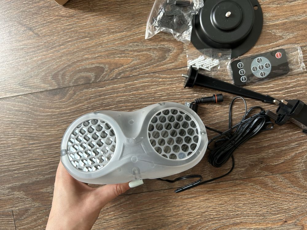 Projektor LED w kształcie płatków śniegu