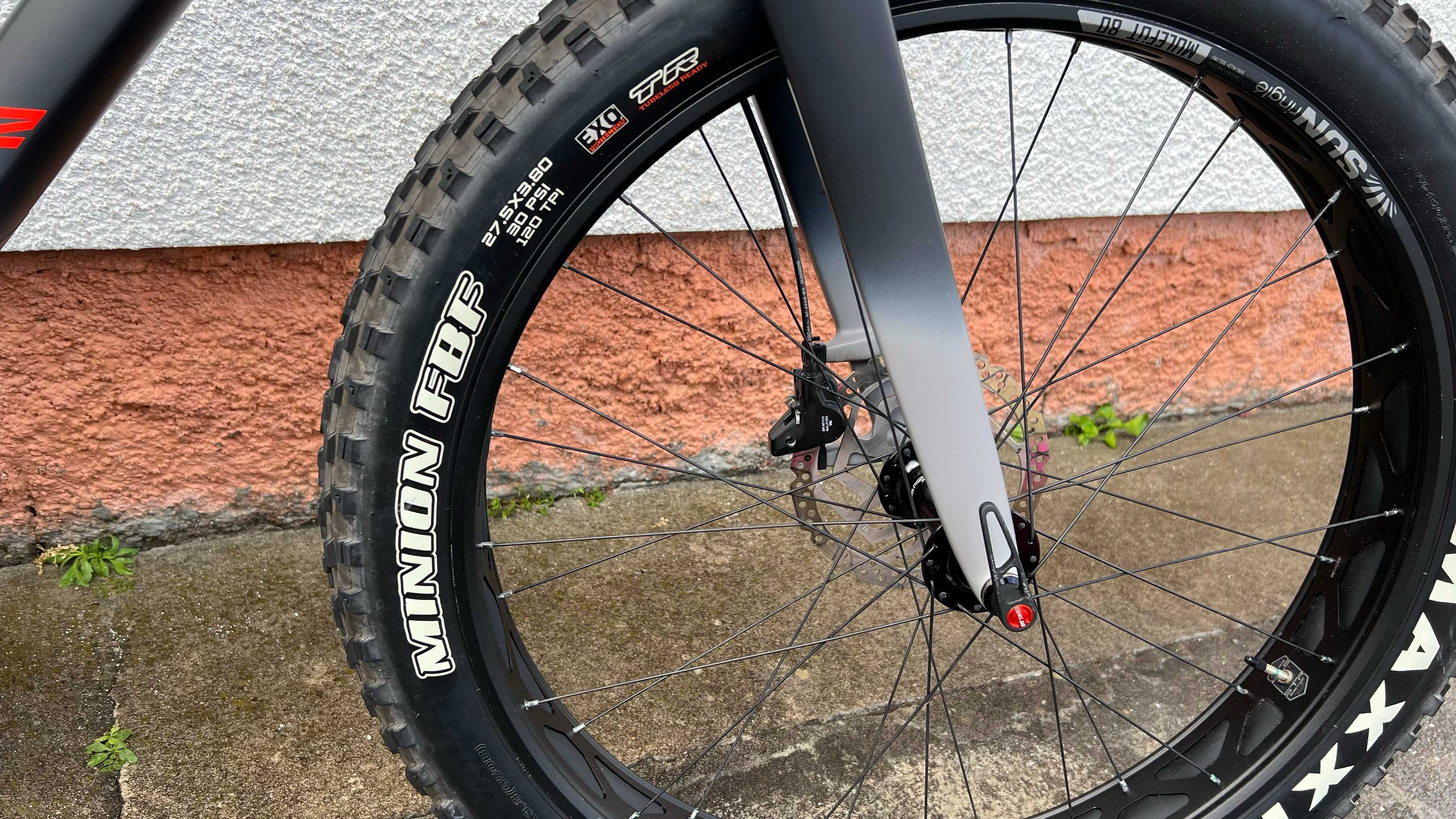 Bicicleta MTB Fat Bike Canyon Dude CF7 carbono tamanho M roda 27,5