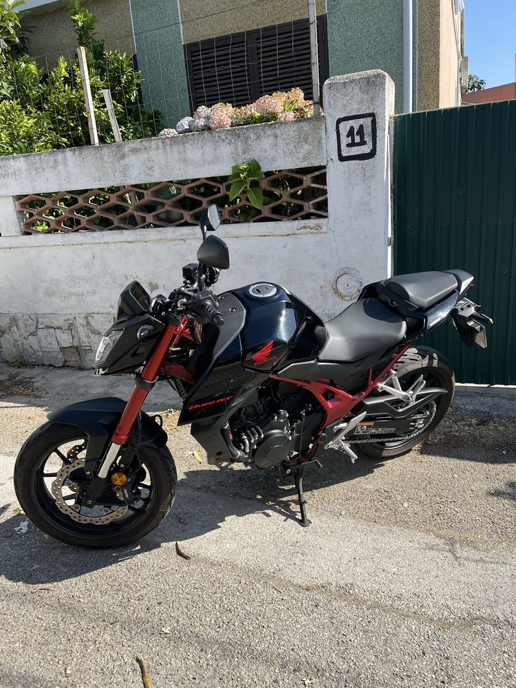 Honda Hornet Cb750cc modelo 2023