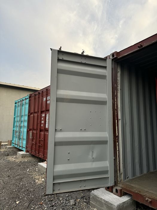 Оренда морських контейнкрів під склад на закритій території