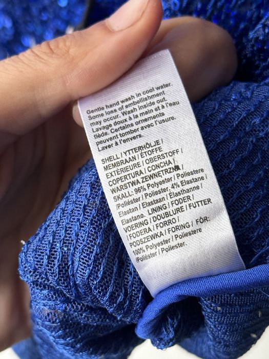 Новий топ з паєтками від River Island