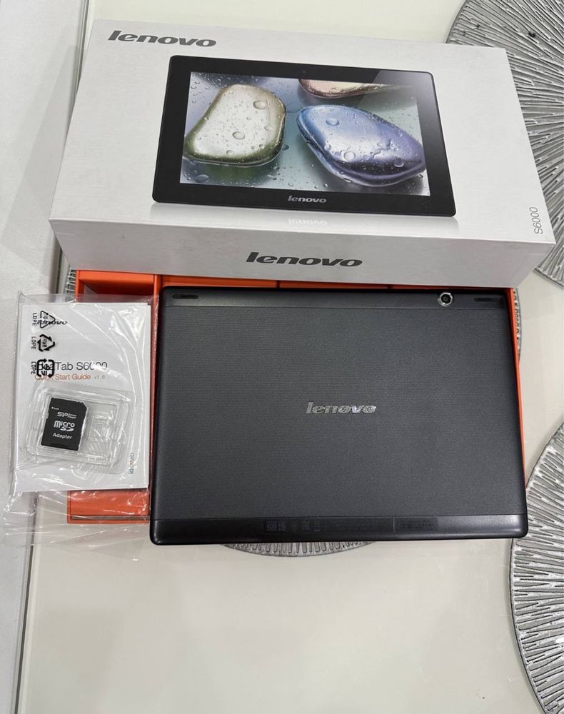 Планшет Lenovo