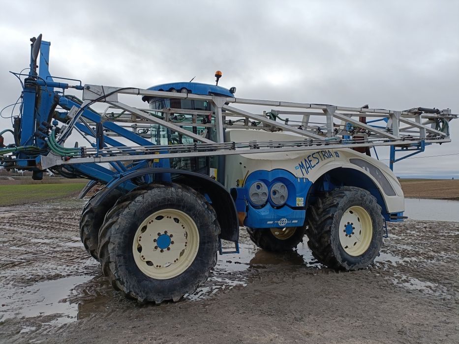 Opryskiwacz samojezdny matrot maestria 15  GPS
