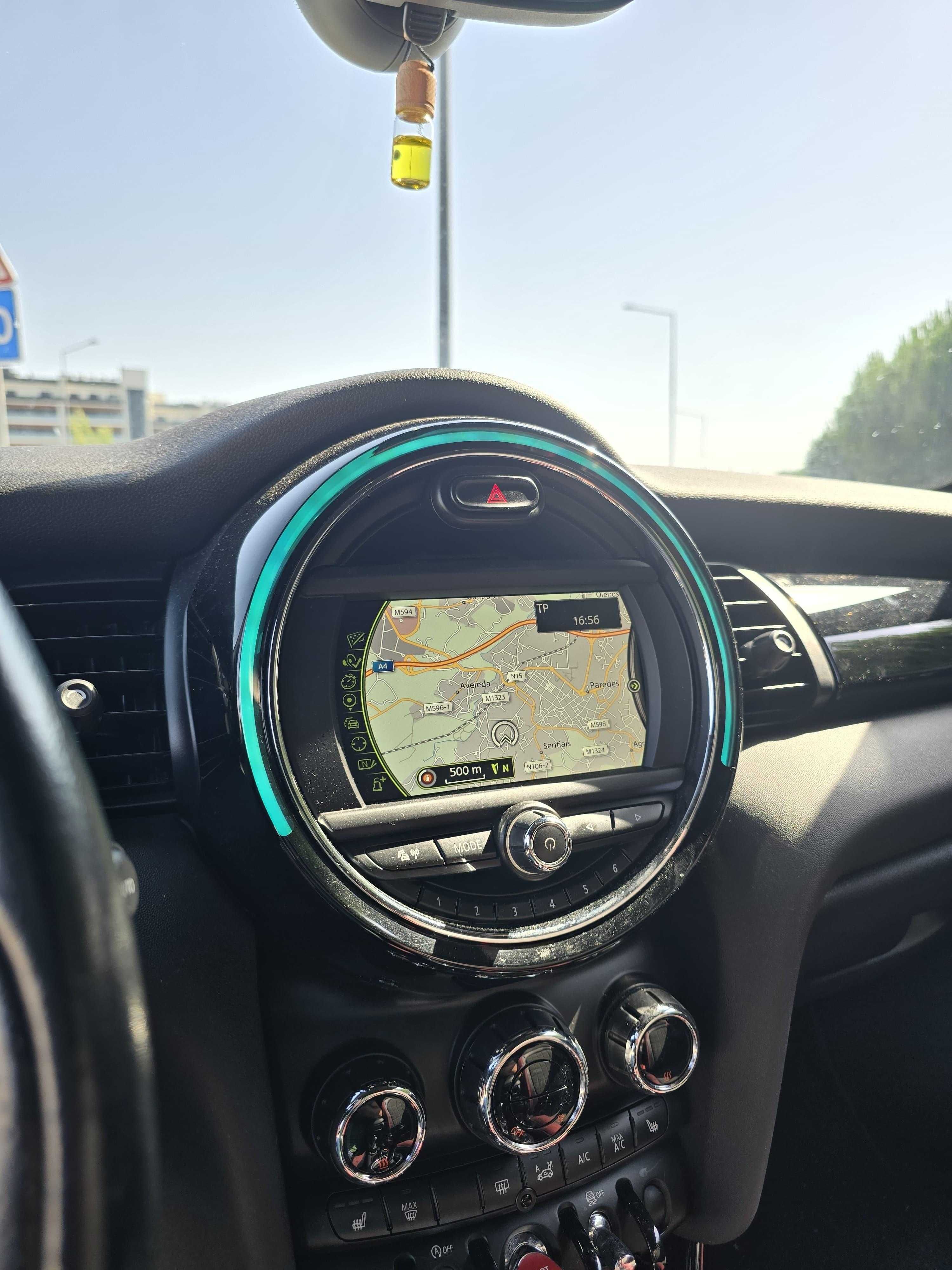 MINI John Cooper Works Aut.