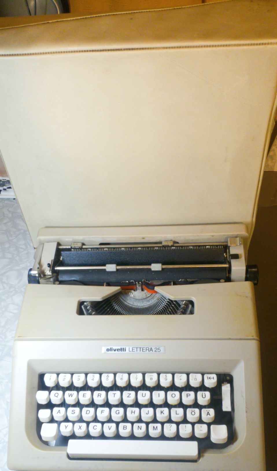 Maszyna do Pisania Olivetti Lettera 25