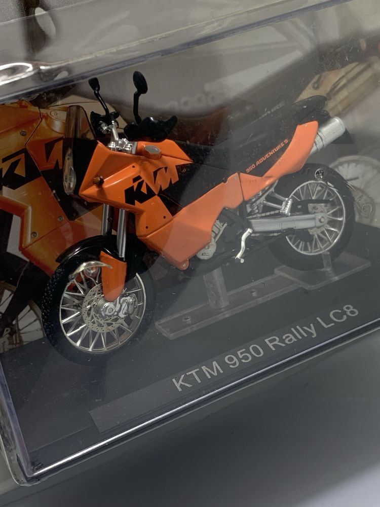 KTM 950 Adventure S Altaya 1:24