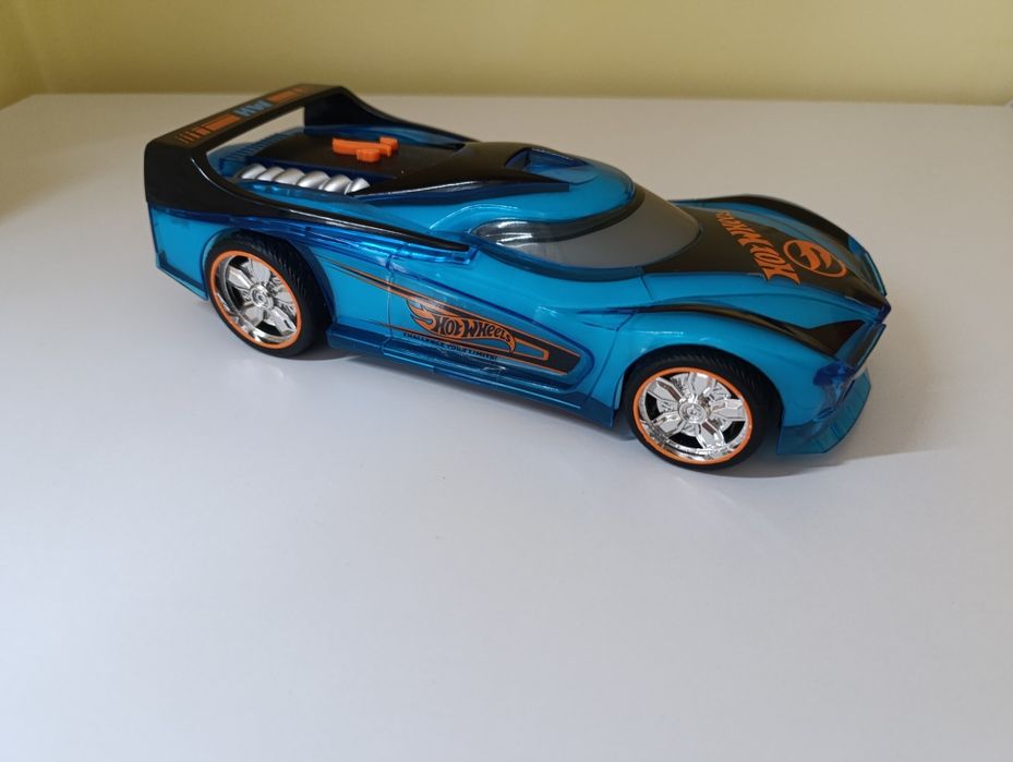 Хот вилс Машина Супер гонщик Hot Wheels
