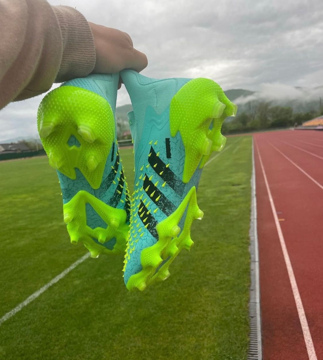 Дитячі бутси Adidas Predator Freak + FG / Футбольні бутси